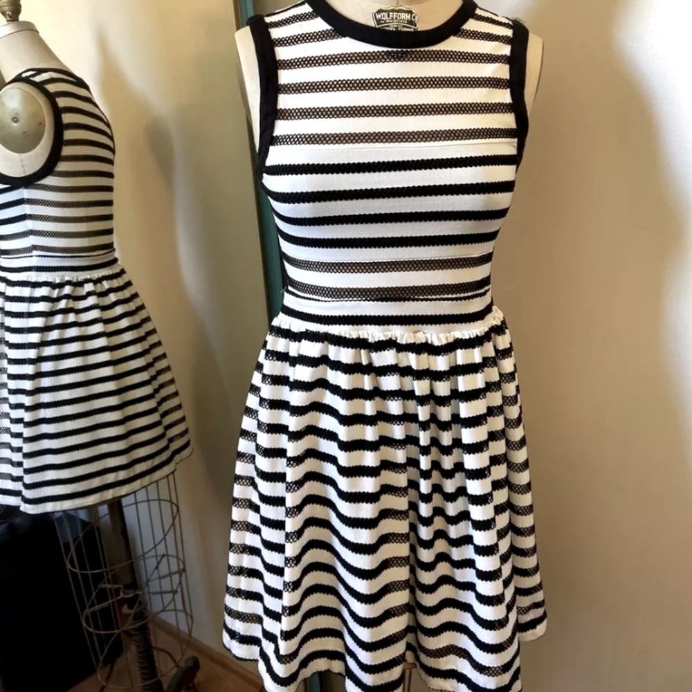 Urban Outfitters Silence + Noise Small Dress